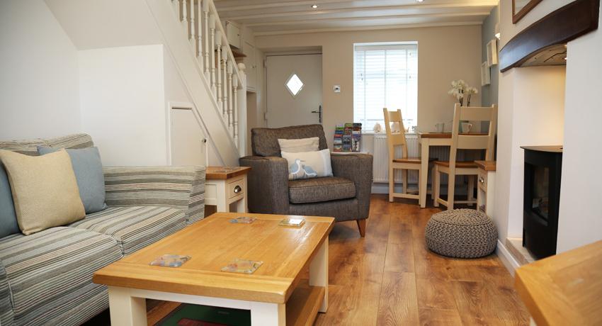 kirrin cottage living area romantic getaway for 2 conwy llandudno snow donia